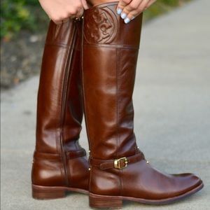 Tory Burch logo boots